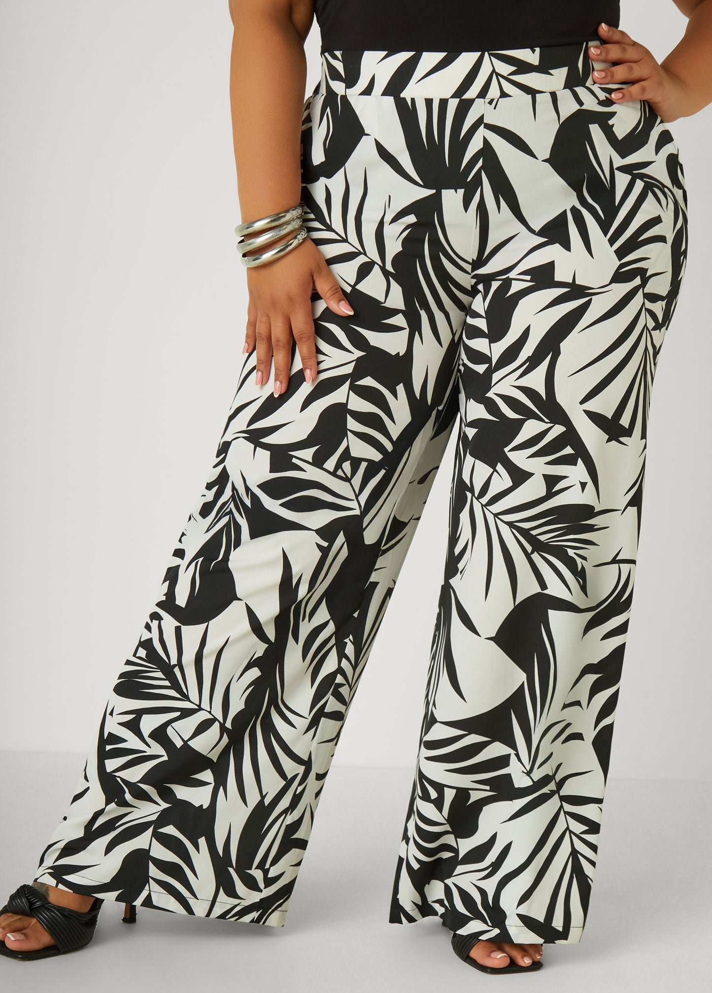 Foliage Design Loose Trousers