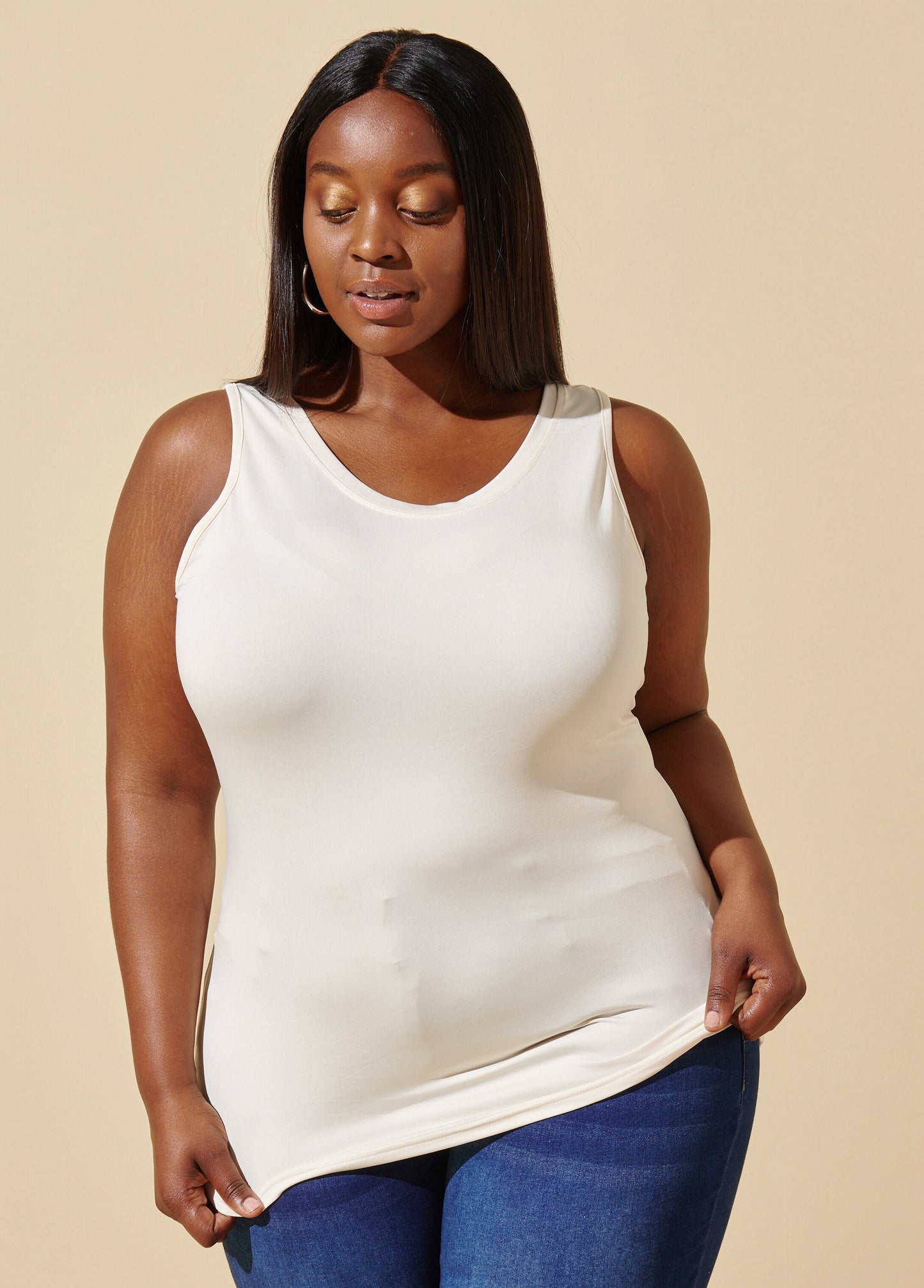 Simple Core Knitted Sleeveless Shirt
