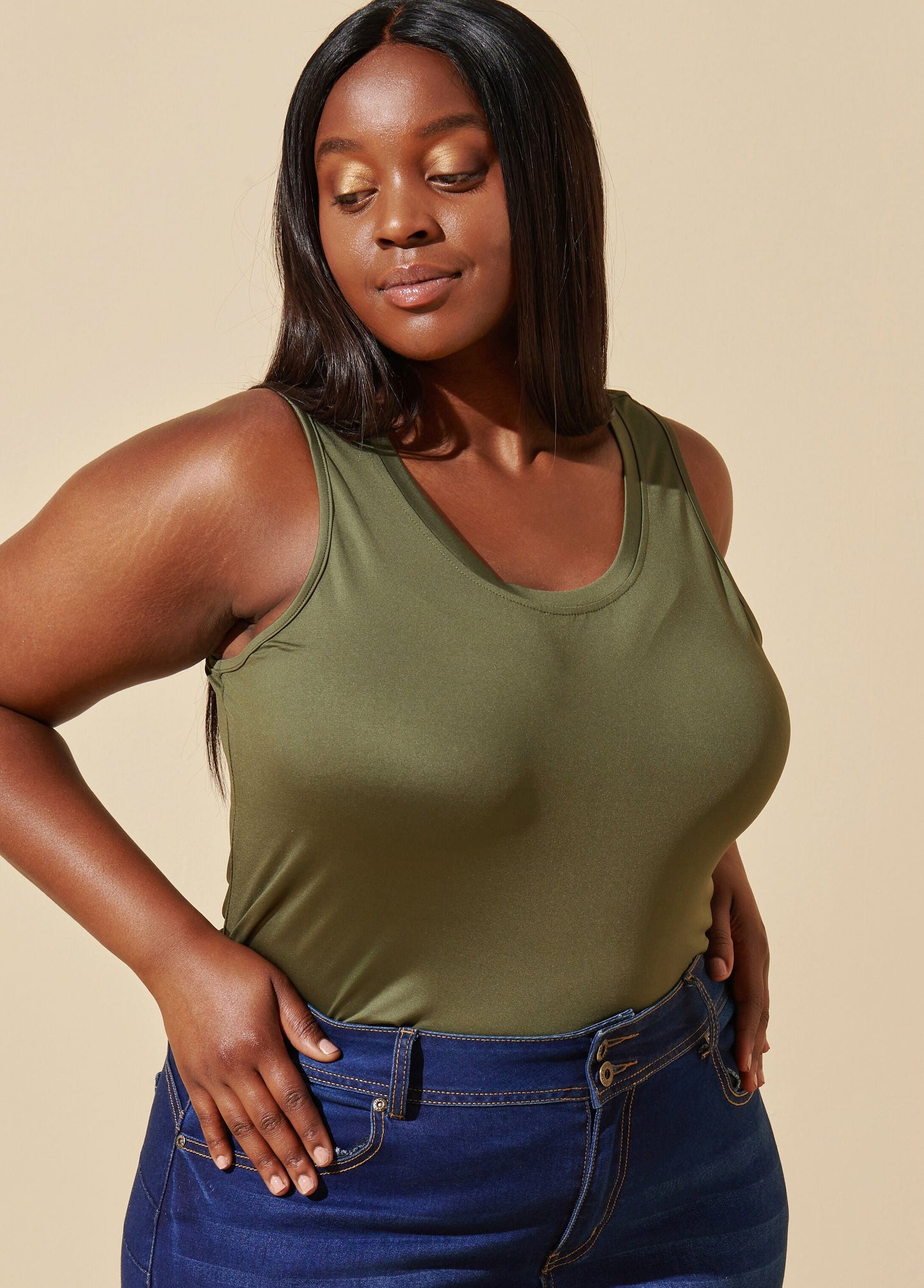 Simple Core Knitted Sleeveless Shirt
